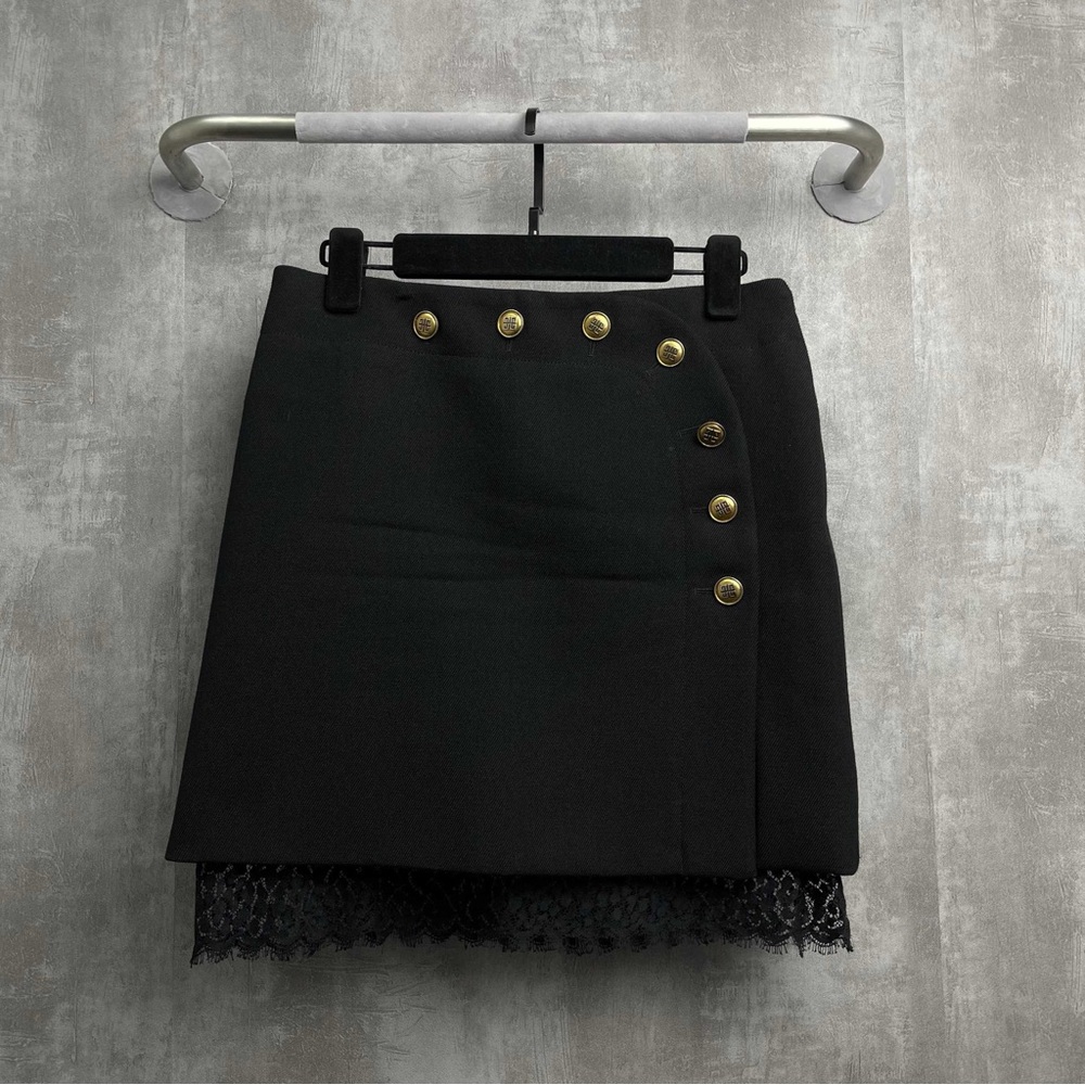 ๐ฉsteal Authentic Givenchy Black Mini Skirt with Gold Buttons